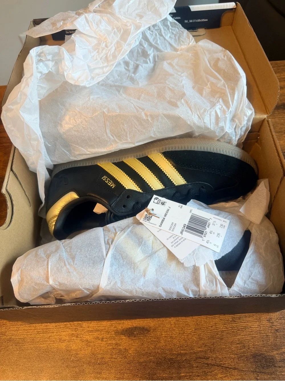 adidas iconic samba